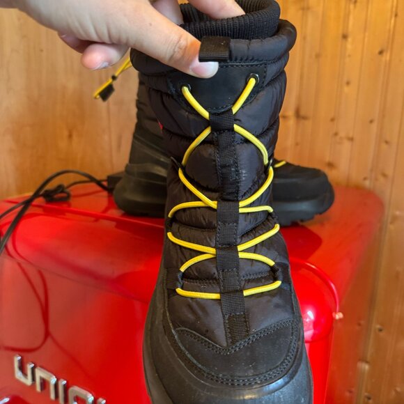 Canada Goose Toronto Quilted Shell Ankle Boots - Picture 3 of 5